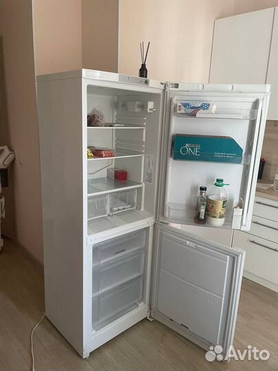 Холодильник Leran