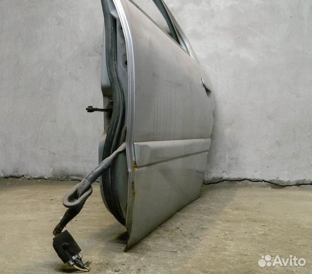 Дверь задняя левая Nissan Primera P10