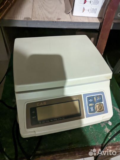 Весы разные