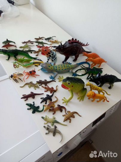 Динозавры, млекопетающие, насекомые, ящерцы, кроко