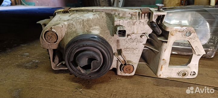 Фары на mazda 323 bj 1998-2000