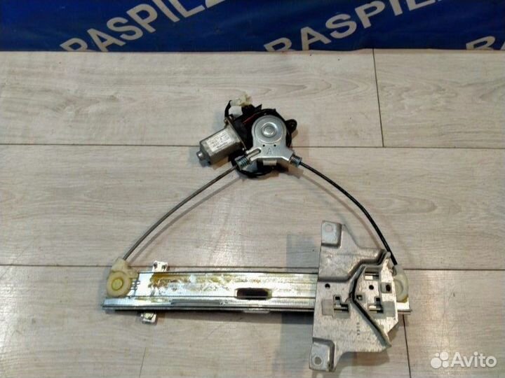 Стеклоподъемник задний правый Toyota Cresta GX100