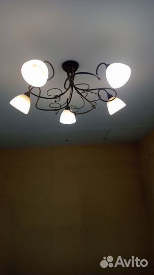 Люстра потолочная бу