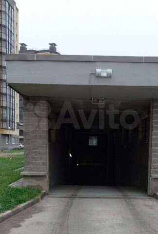 Машиноместо, 14 м²