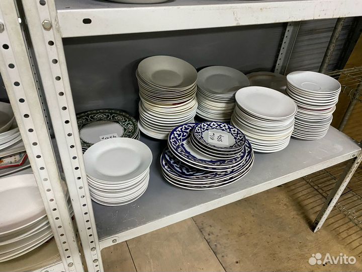 Посуда, тарелки, бокалы