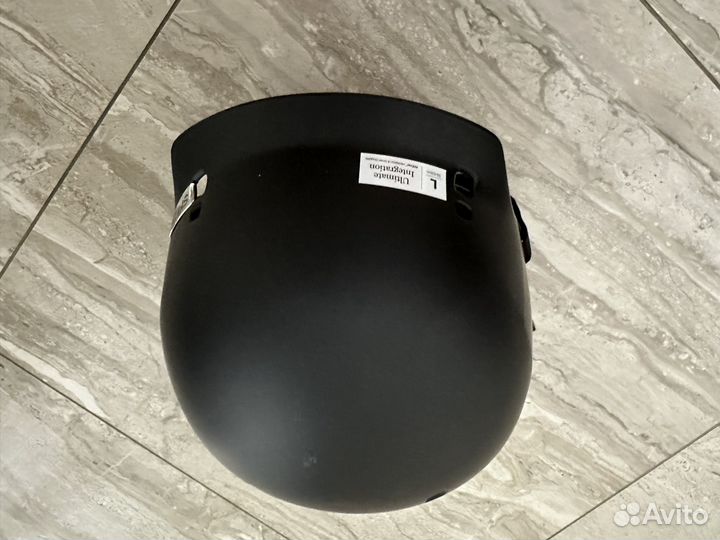 Горнолыжный шлем