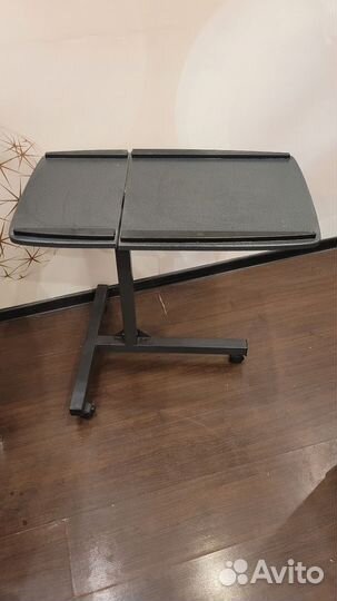 Стол компьютерный прикроватный