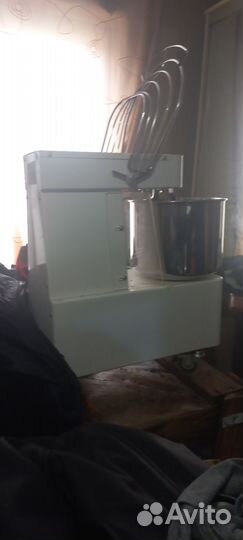 Электрический тестомес спиральный