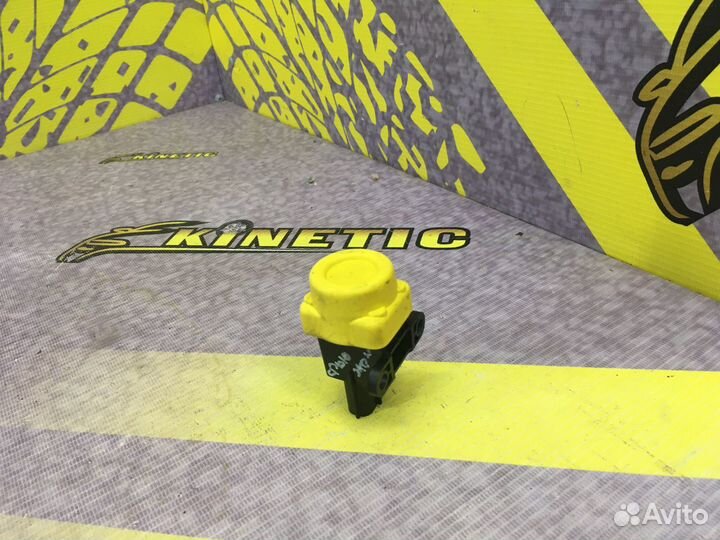 Выключатель топливного насоса Фьюжн Фиеста