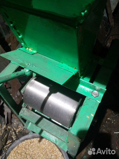 Плющилка для зерна