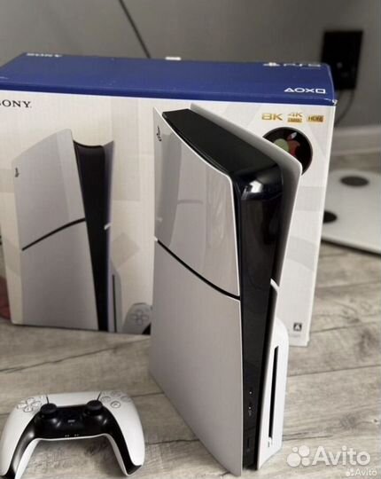 Продам Sony playstation 5 slim почти новая