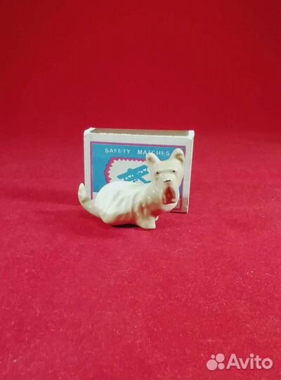 Собачка. Фарфор. лфз. 1950-е гг. 2 разные собачки