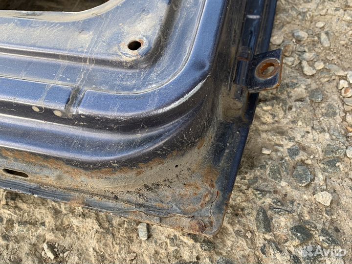 Задняя дверь левая на Ваз 2109