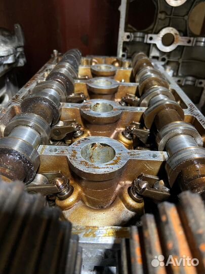 Головка блока цилиндров 1.6 16 кл K4M Б/У Ориг. се