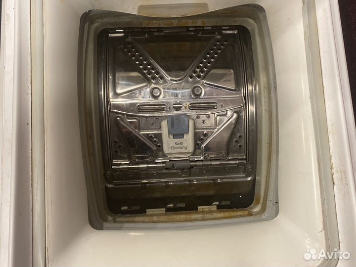 Стиральная машина с вертикальной загрузкой