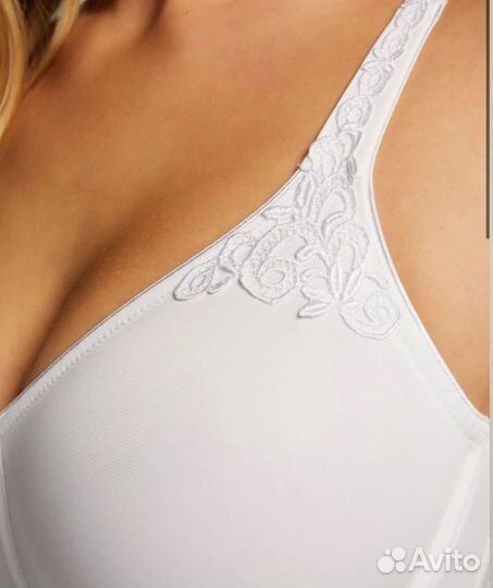 Бюстгальтер 85Е минимайзер Hunkemoller