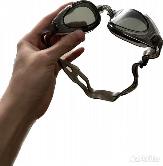 Очки для плавания