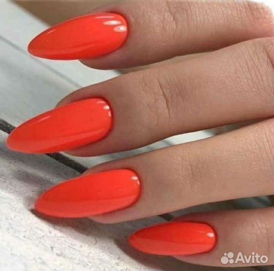 Маникюр и педикюр,наращивание ногтей