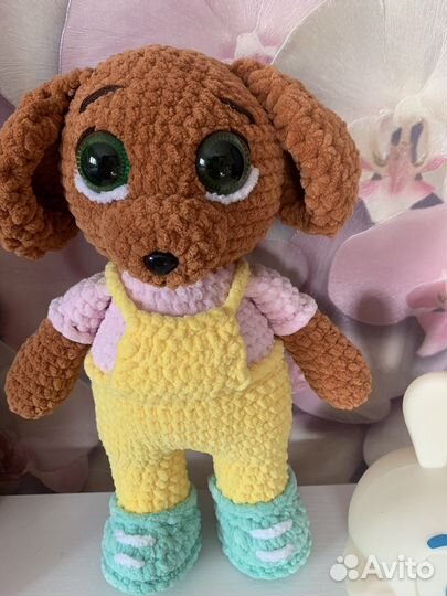 Собака из плюшевой пряжи