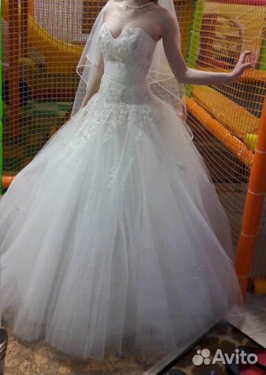 Платье свадебное