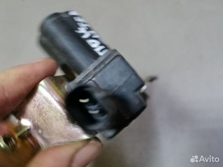 Активатор замка багажника VW Pointer 2005