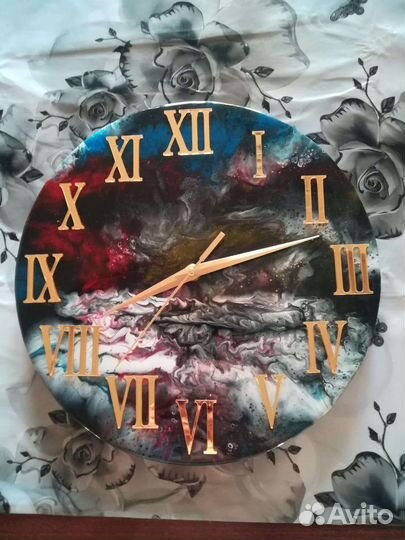 Часы из эпоксидной смолы