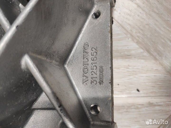 Кронштейн генератора Ford Kuga Cbv внедорожный