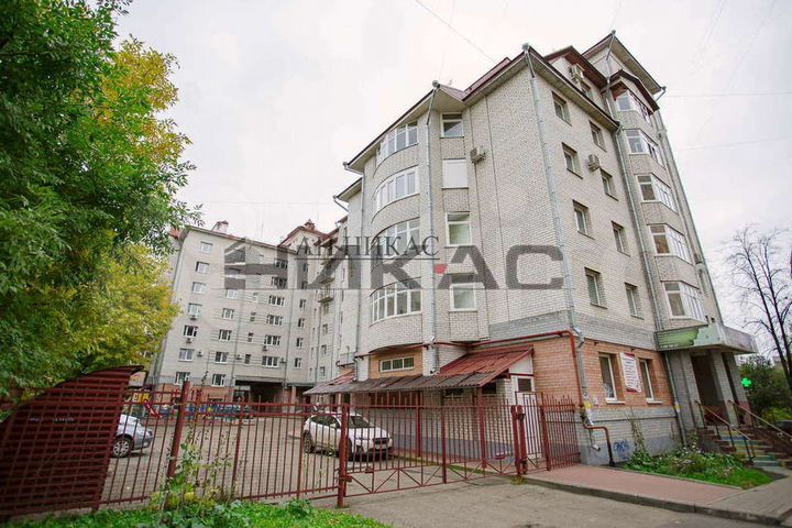2-к. квартира, 80 м², 6/9 эт.