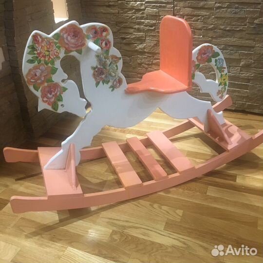 Лошадка-качалка ручной работы