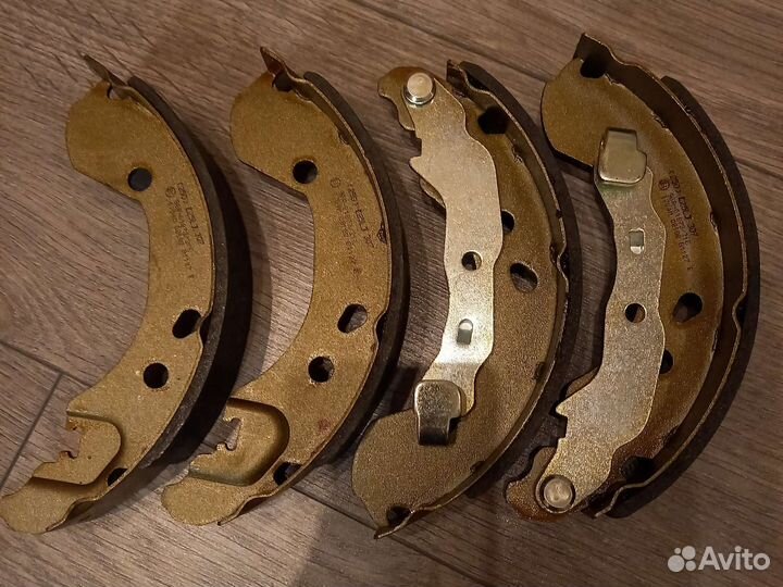 Тормозные колодки 203x38 мм, Clio, Micra, Веста