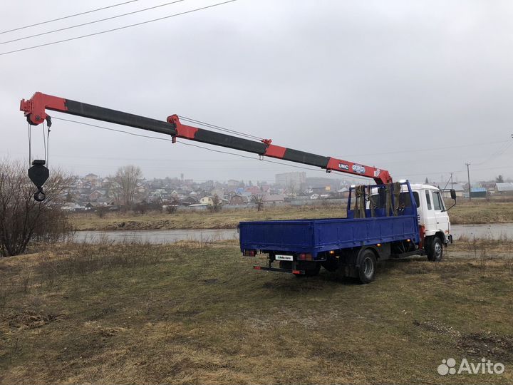 Nissan Condor с КМУ, 1990