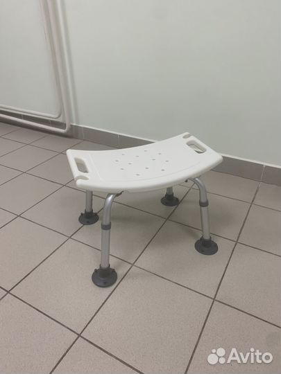 Стул для ванны и душа Titan для пожилых и берем-х