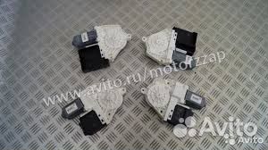 Моторчик стеклоподъемника передний правый