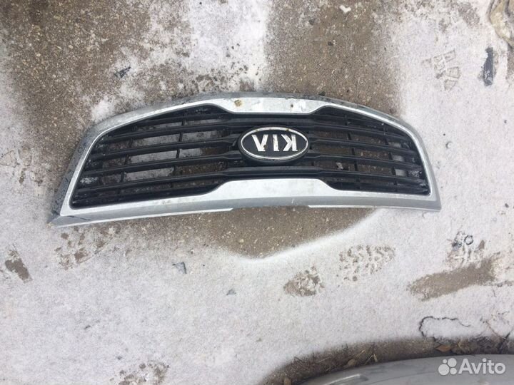 Решетка радиатора kia sportage 3