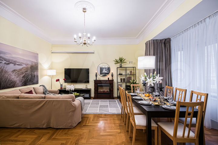 5-к. квартира, 140 м², 2/8 эт.