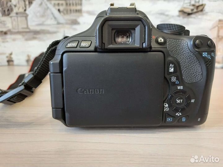 Зеркальный фотоаппарат canon 600d