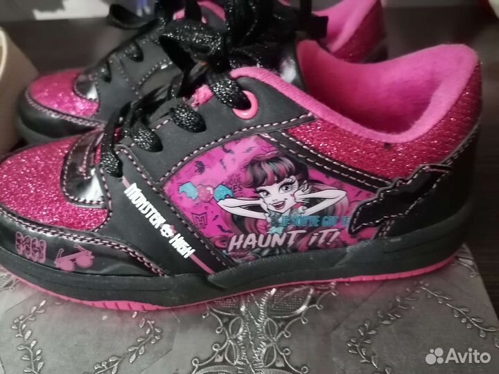 Кроссовки детские