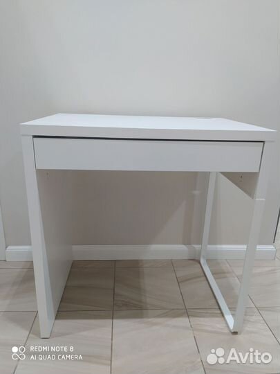 Компьютерный стол IKEA micke