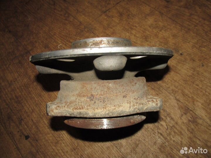 Ступица задняя (Mercedes-Benz C-class)