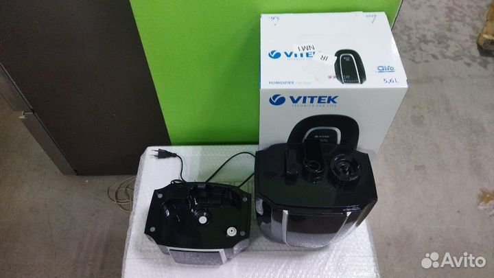 Увлажнитель воздуха Vitek VT-2342 сенсорный 5.6л