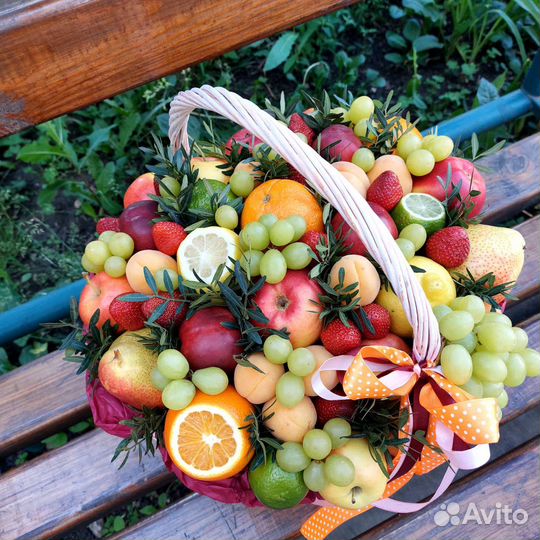 Фруктовая корзина, ящик с фруктами подарок учителю