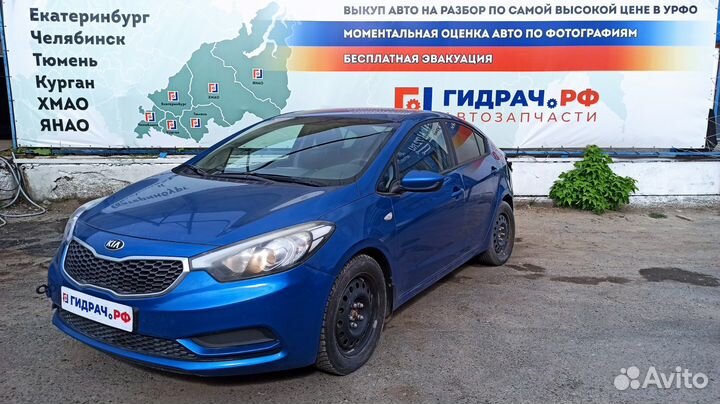 Стекло лобовое (ветровое) Kia Cerato 3 86111-A7010