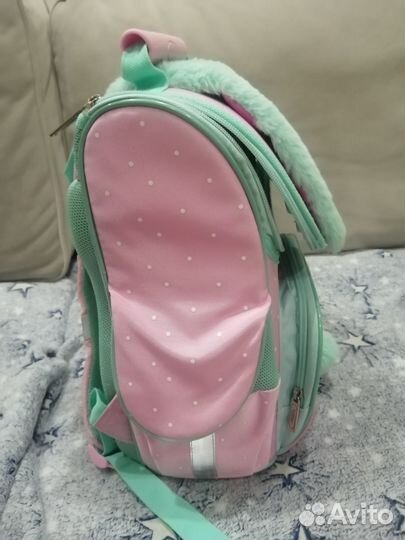 Школьный рюкзак