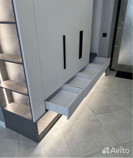 Шкаф на заказ минимализм