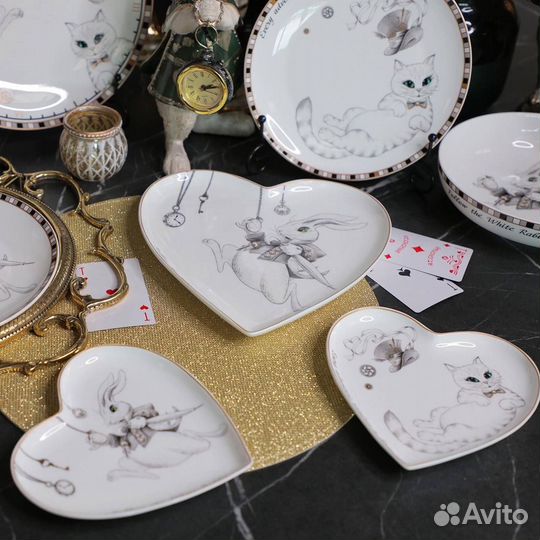 Pacпpoдaжa Посуды Алиса в стране чудес фарфор