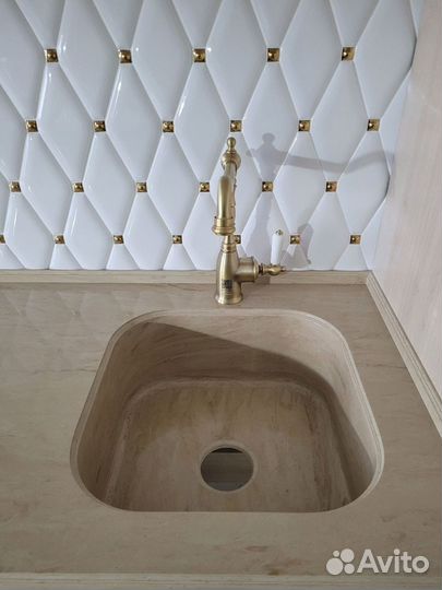 Столешницы из кварцевого камня