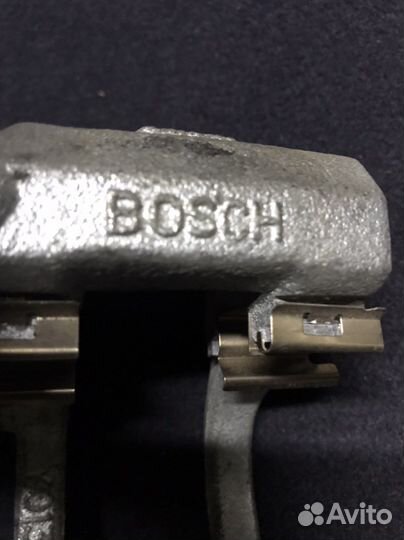 Скоба переднего суппорта Corolla Verso, Avensis