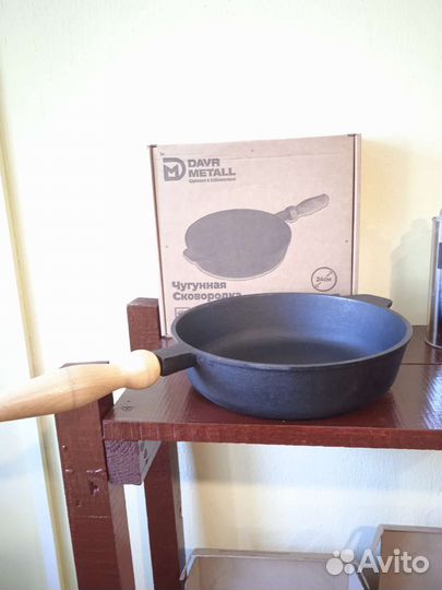 Чугунная сковорода