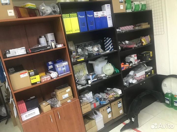 Магазин автозапчастей