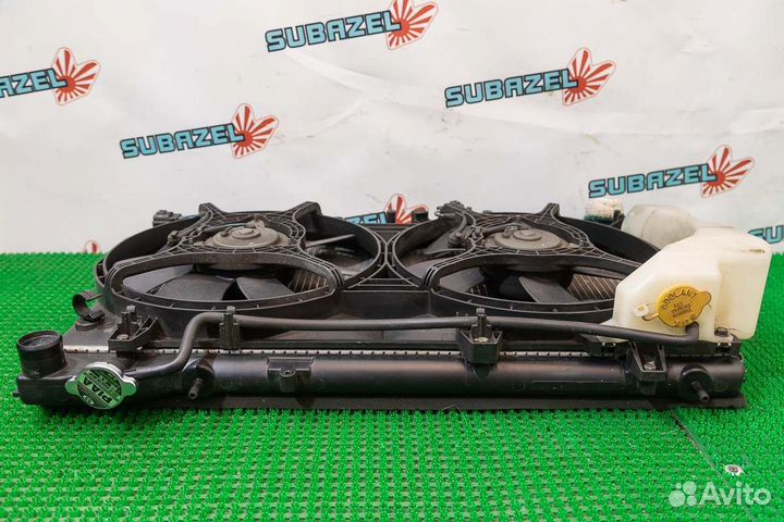 Радиатор охлаждения двигателя Subaru Forester SG
